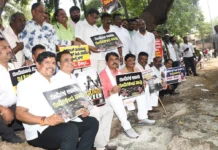 ರಸ್ತೆಗುಂಡಿ ವಿರುದ್ಧ ಬಿಜೆಪಿ ಪ್ರತಿಭಟನೆ