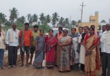 ರಸ್ತೆಗೆ ಚರಂಡಿಯ ಕೊಳಚೆ ನೀರು ಸ್ಥಳೀಯರ ಆಕ್ರೋಶ