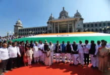 ದೇಶದ ೨ನೇ ಅತಿದೊಡ್ಡ ಖಾದಿ ರಾಷ್ಟ್ರಧ್ವಜ ಅನಾವರಣ