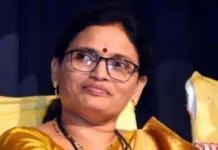 ಅಖಿಲ ಕರ್ನಾಟಕ ಮಹಿಳಾ ನೌಕರರ ಸಮ್ಮೇಳನ – ಋತು ಚಕ್ರ ರಜೆ ಘೋಷಣೆಯ ಜಯಂತಿಸಿಎA ಸಿದ್ದರಾಮಯ್ಯ ಮತ್ತು ಸಂಪುಟ ಸಚಿವರಿಗೆ ಬೆಳ್ಳಿ ಕಿರೀಟಧಾರಣೆಯೊಂದಿಗೆ ಸನ್ಮಾನ