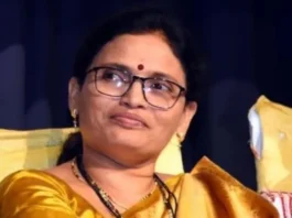 ಅಖಿಲ ಕರ್ನಾಟಕ ಮಹಿಳಾ ನೌಕರರ ಸಮ್ಮೇಳನ – ಋತು ಚಕ್ರ ರಜೆ ಘೋಷಣೆಯ ಜಯಂತಿಸಿಎA ಸಿದ್ದರಾಮಯ್ಯ ಮತ್ತು ಸಂಪುಟ ಸಚಿವರಿಗೆ ಬೆಳ್ಳಿ ಕಿರೀಟಧಾರಣೆಯೊಂದಿಗೆ ಸನ್ಮಾನ