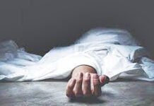 ಪ್ರೇಯಸಿಯೊಂದಿಗೆ ಮೊಬೈಲ್ ನಲ್ಲಿ ಮಾತನಾಡುತ್ತ ನೇಣಿಗೆ ಶರಣಾದ ಯುವಕ, ಸಂಶಯಾಸ್ಪದ ಸಾವು -ಪ್ರಕರಣ ದಾಖಲು