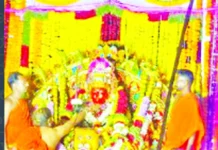 ಭವ್ಯ ಮೆರವಣಿಗೆ