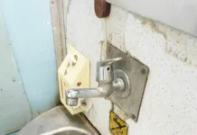 ರೈಲಿನಲ್ಲಿ ನೀರಿಲ್ಲದ್ದಕ್ಕೆ ಆಕ್ರೋಶ