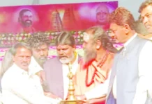 ಮಠದ ಅಭಿವೃದ್ಧಿ ಅನುದಾನಕ್ಕೆ ಮುತ್ತುರಾಜ್ ಒತ್ತಾಯ