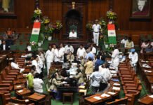 ಸದನದಲ್ಲಿ ಗದ್ದಲ-ಕೋಲಾಹಲ