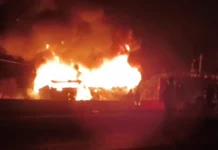 ಖಾಸಗಿ ಬಸ್ ಭಸ್ಮ ೪೦ ಮಂದಿ ಪಾರು