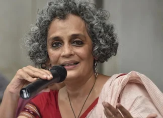 ಬರ್ಲಿನ್ ಚಲನಚಿತ್ರೋತ್ಸವದಿಂದ ಹಿಂದೆ ಸರಿದ ಅರುಂಧತಿ ರಾಯ್