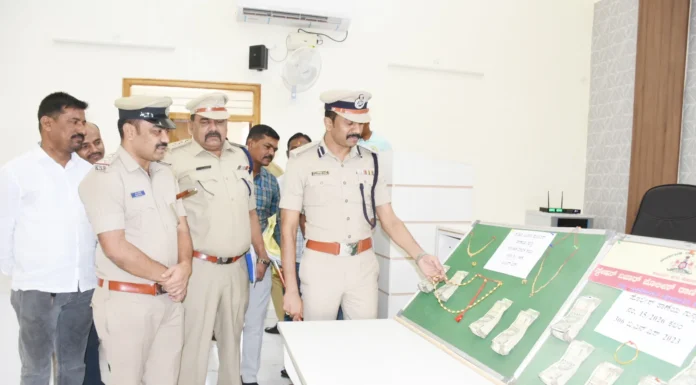 ಮನೆಗಳ್ಳರ ಬಂಧನ: 16.22 ಲಕ್ಷ ರೂ.ಮೌಲ್ಯದ ಚಿನ್ನಾಭರಣ, ನಗದು ವಶ