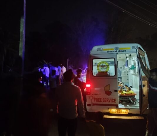 ಸೇತುವೆ ಮೇಲಿಂದ ಬಿದ್ದ ಯುವಕನ ರಕ್ಷಣೆ