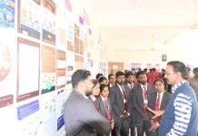 ಕಾರ್ಪೋರೇಟ್ ಪೋಸ್ಟರ್ ಪ್ರದರ್ಶನ