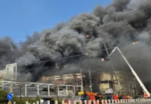 ಕಾರ್ಖಾನೆಯಲ್ಲಿ ಅಗ್ನಿದುರಂತ: 10 ಮಂದಿ ಸಾವು