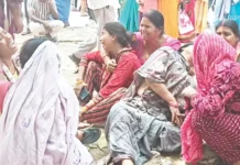 ಕಾಲ್ತುಳಿತಕ್ಕೆ ೮ ಮಂದಿ ಬಲಿ