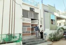 ಆದಾಯ ಮೀರಿ ಕೋಟ್ಯಾಂತರ ಮೌಲ್ಯದ ಆಸ್ತಿ ಸಂಪಾದನೆ ಆರೋಪ ವಿರೇಶ್ ಹಿರೇಮಠ ಮನೆ-ಕಚೇರಿಗಳ ಮೇಲೆ ಲೋಕಾಯುಕ್ತರ ದಿಢೀರ್ ದಾಳಿ; ಮಹತ್ವದ ದಾಖಲೆಗಳ ಜಪ್ತಿ