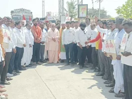 ರಾಷ್ಟ್ರೀಯ ಹೆದ್ದಾರಿ ತಡೆದು ನಡೆಸಿದ ಕೋಲಿ ಸಮಾಜದ ಮುಖಂಡರಿಂದ ಪ್ರತಿಭಟನೆ