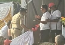 ಗ್ಯಾರೆಂಟಿ ಜಿಲ್ಲಾ ಅಧ್ಯಕ್ಷ ಚಿದಾನಂದಪ್ಪ ವೇದಿಕೆಯಿಂದ ಹೊರಕ್ಕೆ