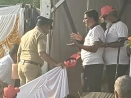 ಗ್ಯಾರೆಂಟಿ ಜಿಲ್ಲಾ ಅಧ್ಯಕ್ಷ ಚಿದಾನಂದಪ್ಪ ವೇದಿಕೆಯಿಂದ ಹೊರಕ್ಕೆ