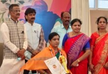 ಮಹಿಳಾ ದಿನಾಚರಣೆಯಲ್ಲಿ ರತ್ನಮ್ಮಗೆ “ಭಾರತ ರತ್ನ ಸೇವಾ ನಾರಿ” ಪ್ರಶಸ್ತಿ