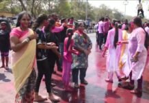 ನಗರದಲ್ಲಿ ಕಾಮದಹನ ಬಣ್ಣದೋಕುಳಿ