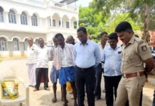 ಅವಳಿ ತಾಲೂಕಿನ ಆಡಳಿತ ವ್ಯವಸ್ಥೆ ಸಂಪೂರ್ಣವಾಗಿ ಕುಸಿದಿದೆ ರೈತರು ಆತ್ಮಹತ್ಯೆ ಮಾಡಿಕೊಳ್ಳುವ ಪರಿಸ್ಥಿತಿ