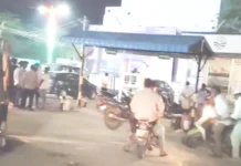 ಪೆಟ್ರೋಲ್ ಬಂದ್ ವದಂತಿ: ಯಾದಗಿರಿಯಲ್ಲಿ ಮುಗಿಬಿದ್ದ ವಾಹನ ಸವಾರರು, ಪಂಪ್ಗಳ ಮುಂದೆ ಉದ್ದ ಸಾಲು