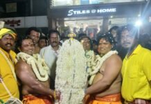 ಆಂಜನೇಯ ಸ್ವಾಮಿ ದೇವಾಲಯದ ಬಳಿ ವಿಜೃಂಭಣೆ ಹಸಿ ಕರಗ