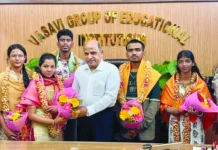 ಹೆಚ್ಚು ಅಂಕಗಳಿಸಿದ ವಿದ್ಯಾರ್ಥಿಗಳಿಗೆ ವಾಸವಿ ಇಂಟರ್ ನ್ಯಾಷನಲ್ ಪಿ.ಯು.ಕಾಲೇಜಿನಲ್ಲಿ ಸನ್ಮಾನ