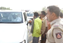 ಗಾಯಾಳುವನ್ನು ಆಸ್ಪತ್ರೆಗೆ ದಾಖಲಿಸಿ ಮಾನವೀಯತೆ ಮೆರೆದ ಎಚ್ಡಿಕೆ