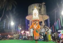 ನರಸಾಪುರದಲ್ಲಿ ಅದ್ಧೂರಿ ಹೂವಿನ ಕರಗ ಮಹೋತ್ಸವ