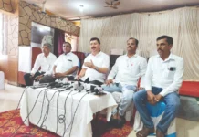 ಮಠ ತೊರೆಯಲು ವಚನಾನಂದ ಶ್ರೀಗೆ ವಾರ ಗಡುವು