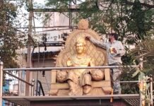 ಬಳ್ಳಾರಿಯ ಬಸವಣ್ಣನ ಪುತ್ಥಳಿಗೆ ಬಣ್ಣ