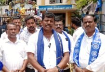 ಅಂಬೇಡ್ಕರ್ ಜಯಂತಿಯಲ್ಲಿ ಪ್ಲಾಸ್ಟಿಕ್ ಹೂ ಬಳಕೆಗೆ ಖಂಡನೆ