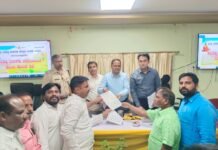 ಎಸ್ಸಿ/ಎಸ್ಟಿ ಹಿಂದುಳಿದ ವರ್ಗಗಳ ಮೀಸಲಾತಿ ಹೆಚ್ಚಳಕ್ಕೆ ಆಗ್ರಹ