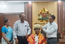 ದ್ವಿತೀಯ ಪಿಯು ಪರೀಕ್ಷೆ ವಿಜ್ಞಾನದಲ್ಲಿ ಜಿಲ್ಲೆಗೆ ಪ್ರಥಮ ವೆಂಕಟಸಾಯಿಗೆ ಡಿಸಿ ಗೌರವ