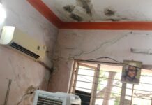 ಕುರುಗೋಡು ಸಬ್ ರಿಜಿಸ್ಟರ್ ಆಫೀಸ್ ಗೋಡೆಗಳಲ್ಲೆಲ್ಲ ಬಿರುಕು.