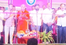 ನಾಟಕಗಳು ಸಮಾಜದ ವಾಸ್ತವಿಕತೆ ತೋರಿಸುತ್ತವೆ : ಹಾಸಿಂಪೀರ ವಾಲಿಕಾರ