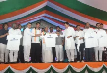 ನೀಟ್ ಅಕ್ರಮ: ಕೈ ಪ್ರತಿಭಟನೆ