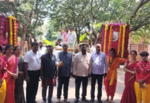 ಮೊಬೈಲ್ ಬಿಡಿ, ಪುಸ್ತಕಗಳನ್ನು ಓದುವ ಅಭಿರುಚಿ ಬೆಳೆಸಿಕೊಳ್ಳಿ: ಪೆÇ್ರ ಎಂ.ಆರ್.ಗಂಗಾಧರ್