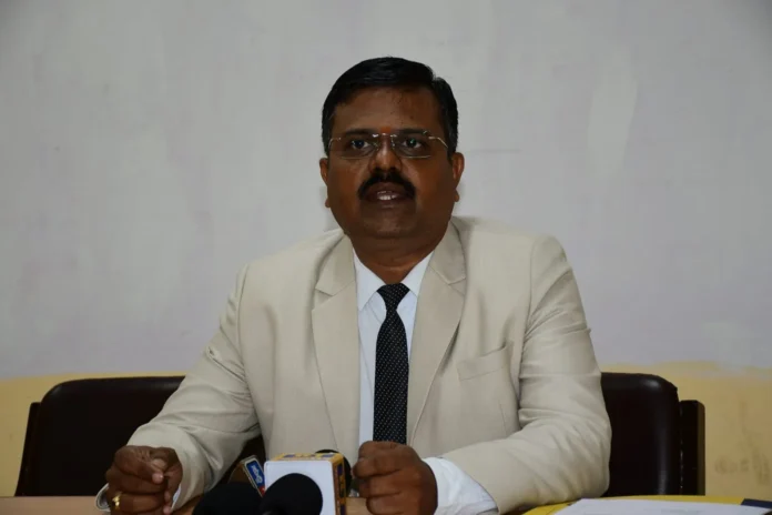 Press meeting photo (1)