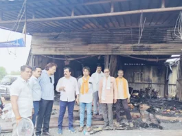 ಅಂಗಡಿಗಳಿಗೆ ಬೆಂಕಿ: ಆಪಾರ ಹಾನಿ