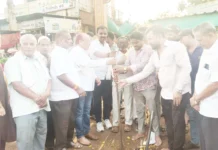 1ಕೋಟಿ 50ಲಕ್ಷ ರೂ ವೆಚ್ಚದ ರಸ್ತೆ ಡಾಂಬರೀಕರಣ ಕಾಮಗಾರಿಗೆ ಚಾಲನೆ