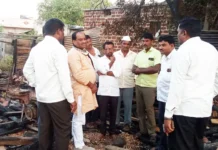 ಪಡಸಾವಳಿಯಲ್ಲಿ ಅಗ್ನಿ ದುರಂತ :ಸುಟ್ಟು ಕರಕಲಾದ ಫರ್ನೀಚರ್ ಅಂಗಡಿ