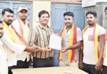ದೋರನಹಳ್ಳಿ ಪೌರ ಕಾರ್ಮಿಕರ ಬಾಕಿ ವೇತನ ಬಿಡುಗಡೆಗೆ ಆಗ್ರಹ