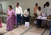 ಜಿಲ್ಲಾ ಮಟ್ಟದಲ್ಲಿ ಎಸ್ಐಆರ್ ಗಣತಿ ಫಾರ್ಮ್ಗಳ ವಿತರಣೆ