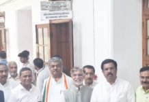 ಹರಿಪ್ರಸಾದ್ ನಾಮಪತ್ರ ಸಲ್ಲಿಕೆ