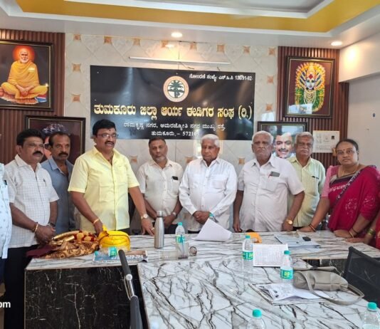 ಹರಿಪ್ರಸಾದ್ಗೆ ಈಡಿಗರ ಸಂಘದ ಅಭಿನಂದನೆ