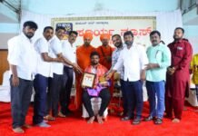 ಹೊನ್ನುರಸ್ವಾಮಿ ಕೆ.ಟಿ. ಅವರಿಗೆ “ನಿರ್ಭೀತ ವರದಿಗಾರ ರತ್ನ” ಪ್ರಶಸ್ತಿ ಪ್ರದಾನ