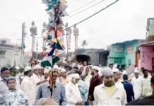 ಹಿಂದೂ-ಮುಸ್ಲಿಂ ಬಾಂಧವರಿಂದ ಒಗ್ಗಟ್ಟಿನ ಆಚರಣೆ ಪಂಜಾಗಳ ಮೆರವಣಿಗೆ, ಅಲಾವಿ ಹೆಜ್ಜೆ, ಲಾಠಿ ಆಟದ ವೈಭವ