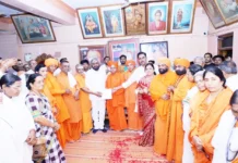 ಕನೇರಿ ಸ್ವಾಮೀಜಿ ಬಸವಕಲ್ಯಾಣ ಪ್ರವೇಶ ನಿಬರ್ಂಧಕ್ಕೆ ಆಗ್ರಹ