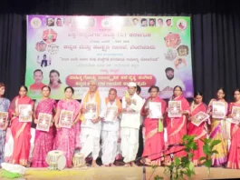 ಭಜನೆ ಕಾರ್ಯಕ್ರಮ ನೀಡಿದ ಸಂಘದ ಪದಧಾರಿಗಳಿಗೆ ಸನ್ಮಾನ